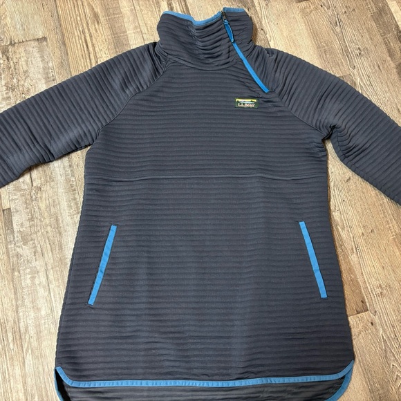 Women's Airlight Knit Asymmetrical Quarter-Zip Tunic - Picture 2 of 4